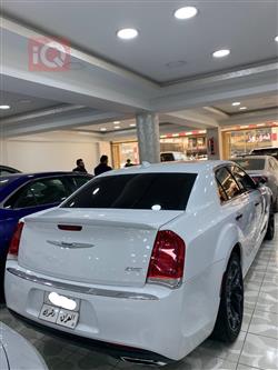 كرايسلر 300
